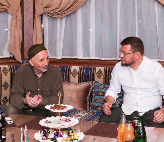 Мэр Махачкалы поздравил муфтия Дагестана с наступлением 1444-го года по исламскому календарю