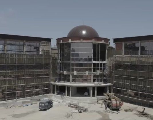 В Махачкале продолжается строительство здания «Дом танца «Лезгинка»