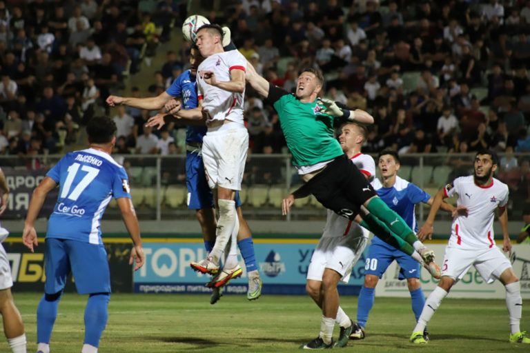 «Динамо» сыграло вничью с хабаровским «СКА»