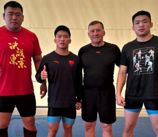 Маирбек Юсупов приступил к работе со сборной Китая по вольной борьбе