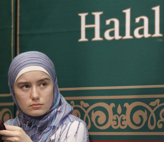 В Дагестане и Чечне запустят пилотный проект по исламскому банкингу