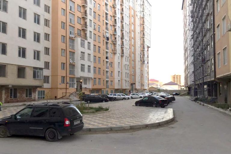 Жить в благоприятных условиях