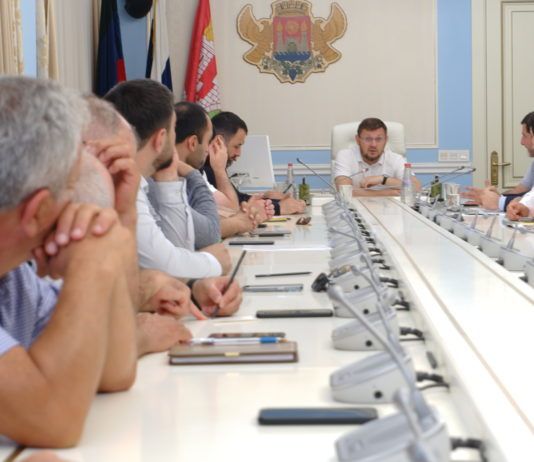 В мэрии Махачкалы обсудили проблему безучетного потребления электроэнергии в сфере бизнеса