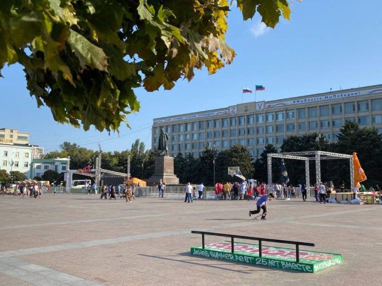 Программа второго дня проходящего в Махачкале фестиваля SUMMER FEST