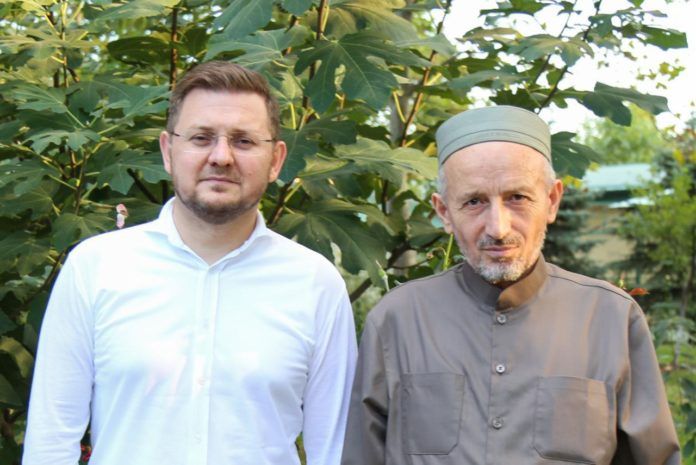 0873AF84-CCCC-4265-A881-CC56DBC7E84E