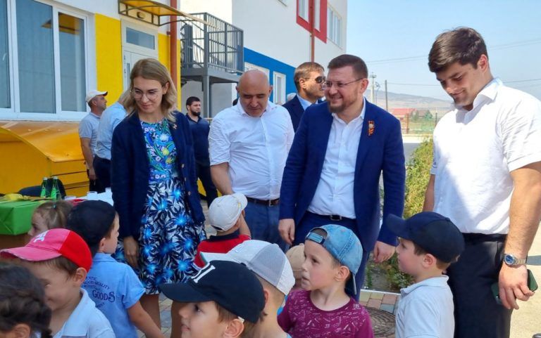 Салман Дадаев открыл три детских сада на 510 мест в Махачкале
