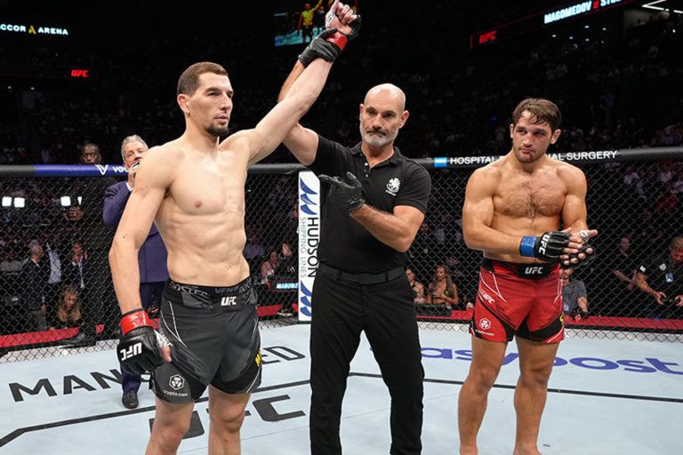 Абусупиян Магомедов и Нассурдин Имавов одержали победы в UFC Fight Night в Париже
