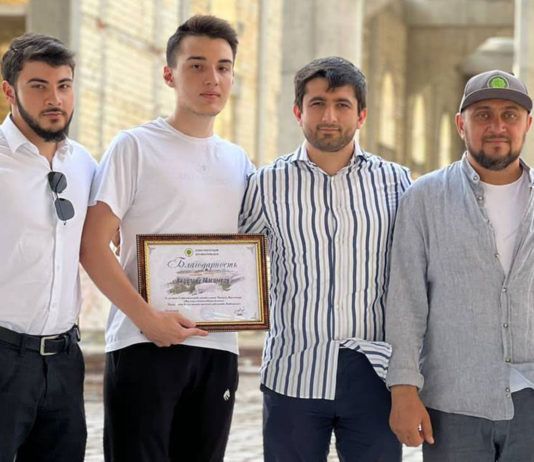 Дагестанский киберспортсмен пожертвовал деньги для Духовного центра в Махачкале