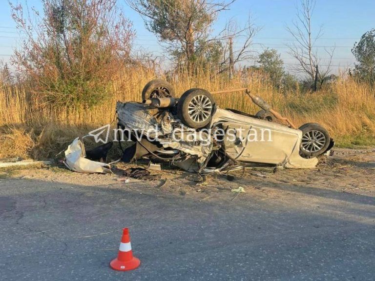 Подросток из Махачкалы, севший за руль без водительских прав, погиб в ДТП