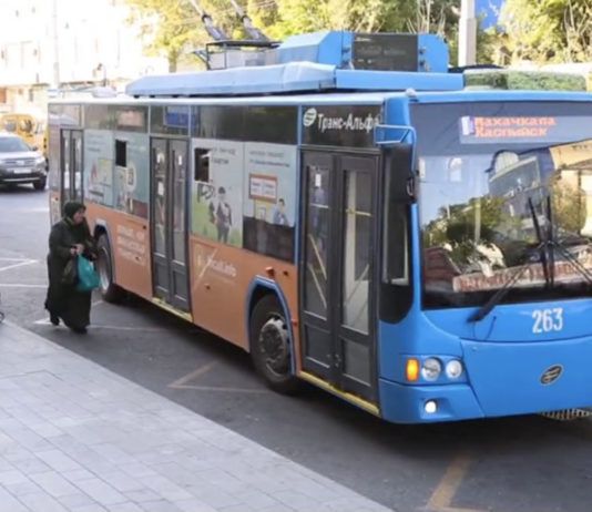 Троллейбусы в Махачкале вновь проезжают по улице Коркмасова