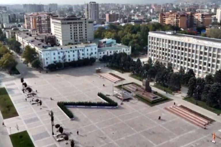 В поддержку курса президента