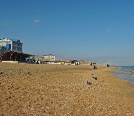 Городской пляж полностью благоустроят до конца года