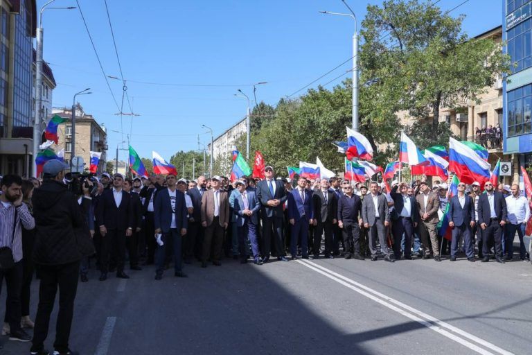 В Махачкале состоялось шествие в поддержку специальной военной операции