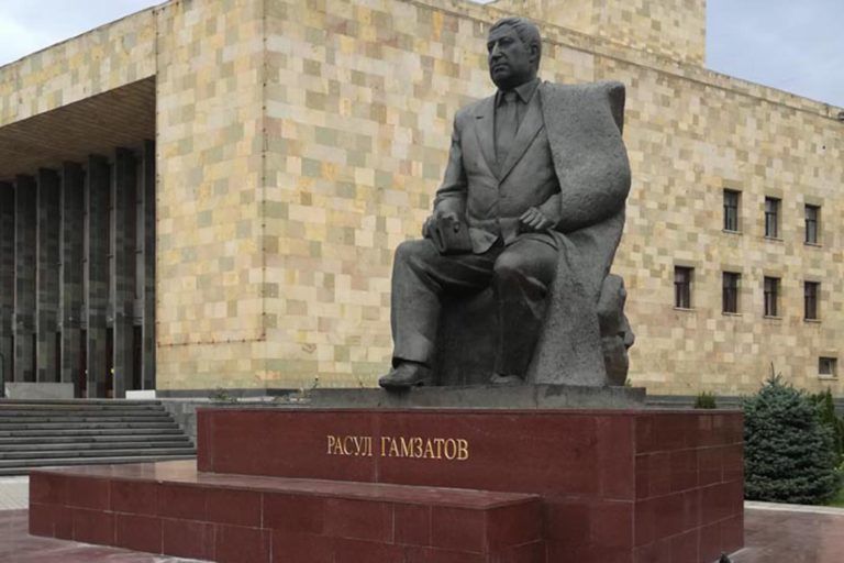 Главные памятники Махачкалы