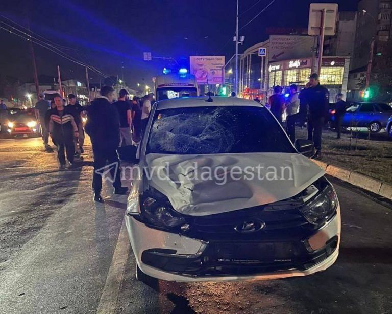Автомобиль насмерть сбил пешехода в Махачкале