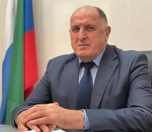 Премьер-министр Дагестана поздравил жителей Махачкалы с 165-летием города