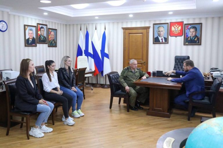 Мэр Махачкалы встретился с командующим Каспийской флотилией