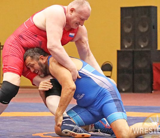 Ветераны борьбы из Дагестана выиграли более 50 медалей на домашнем чемпионате России