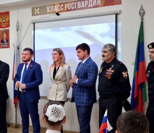 Профильные классы Росгвардии открыли в пяти школах города