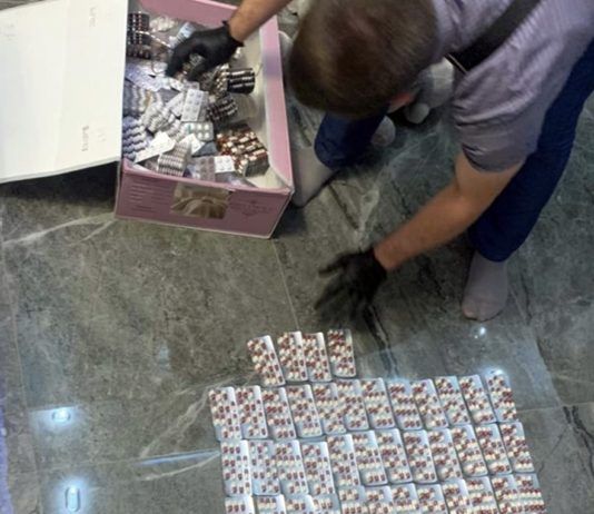 В Махачкале будут судить женщину, у которой нашли более 1,3 кг запрещенных препаратов