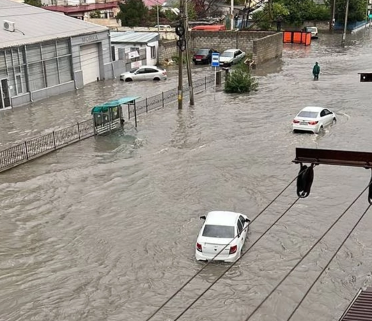 Когда решат проблему с ливневыми стоками?