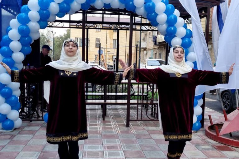 В Махачкале открыли еще одну благоустроенную дворовую территорию