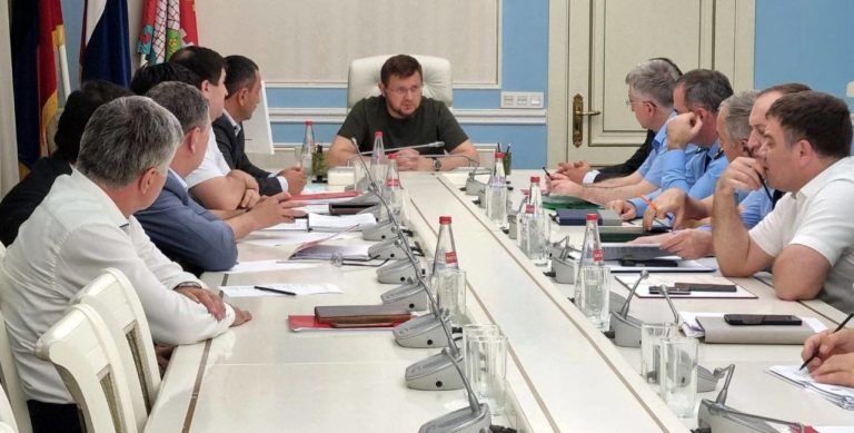 Мэр Махачкалы обсудил с прокурорами проведение частичной мобилизации