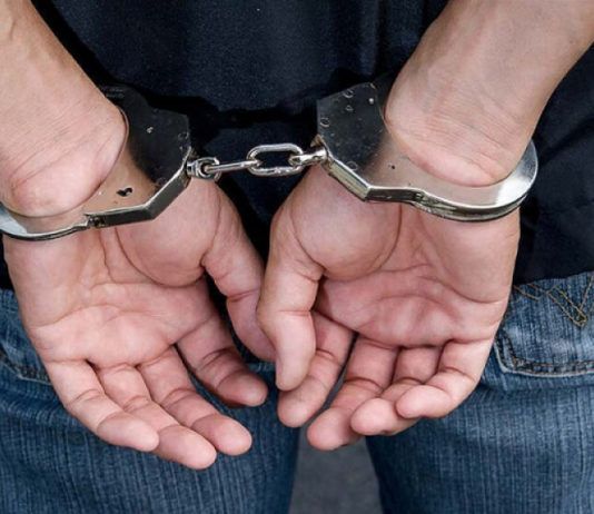 18-летнего жителя Махачкалы задержали при перевозке наркотиков