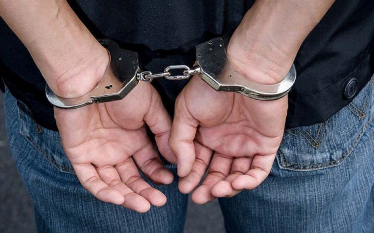 18-летнего жителя Махачкалы задержали при перевозке наркотиков