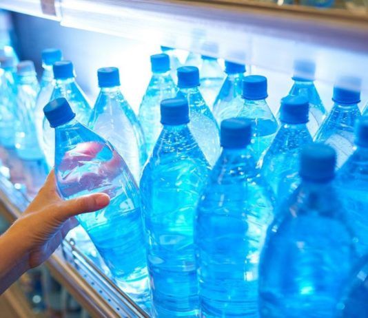 Жителей Махачкалы просят пить только кипяченую или бутилированную воду