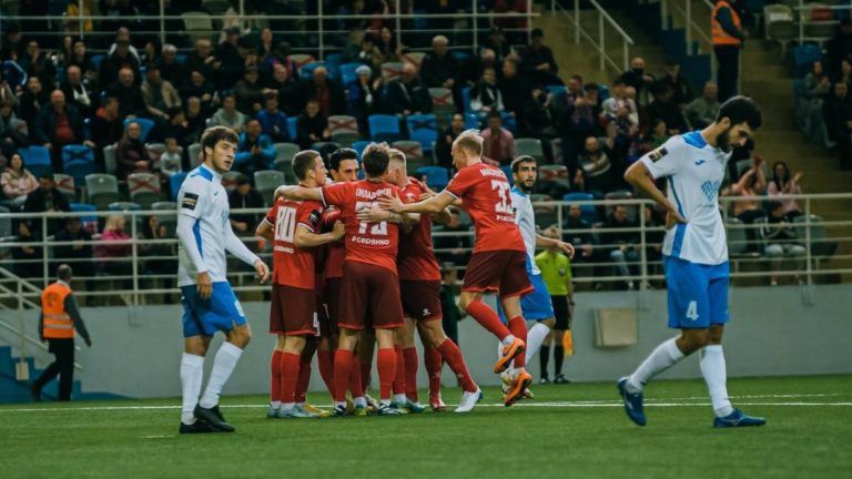Махачкалинское «Динамо» потерпело поражение в Красноярске
