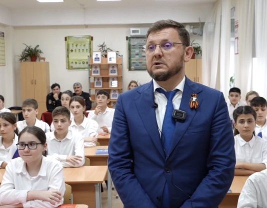 Профильные классы Росгвардии открыли в пяти школах Махачкалы