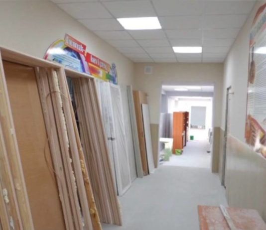 Мэрия Махачкалы требует с подрядчика 9 млн рублей за срыв сроков ремонта школ