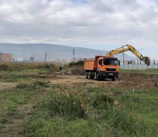 Городская мэрия приостановила строительные работы вблизи озера Ак-Гель