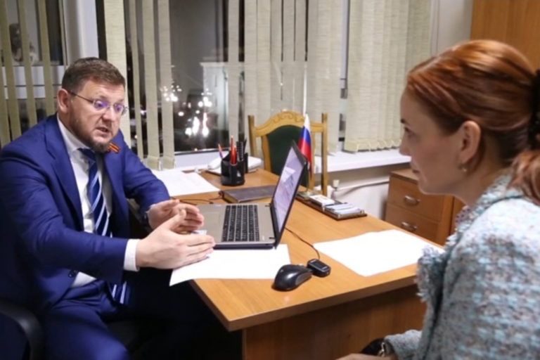 Под защитой мэрии