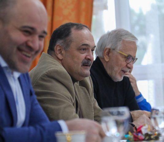 Сергей Меликов встретился с командой футбольного клуба «Динамо» Махачкала