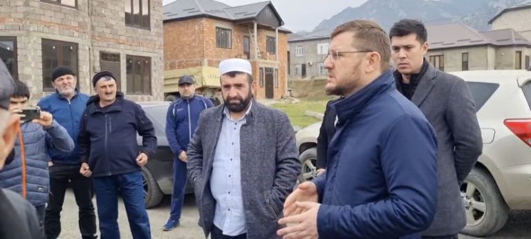 В Ленинкенте прошёл рузман при участии мэра Махачкалы