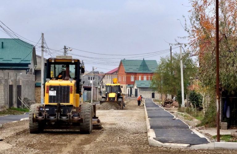 В Семендере практически подготовили основание для укладки асфальта