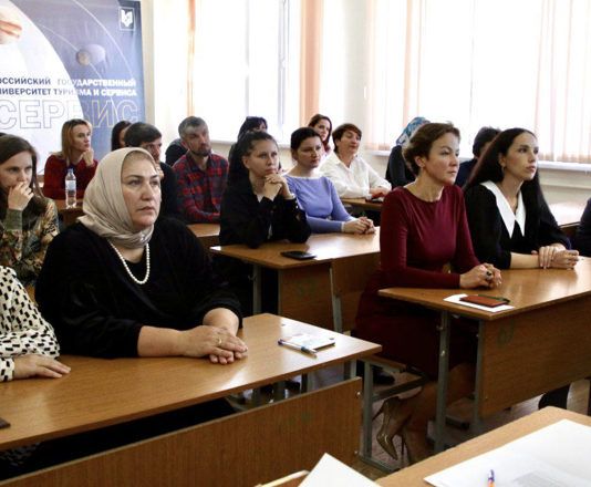 В Махачкале провели первый этап аттестации экскурсоводов