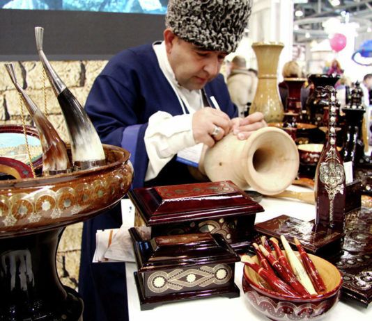 Уважаемые мастера народных художественных промыслов