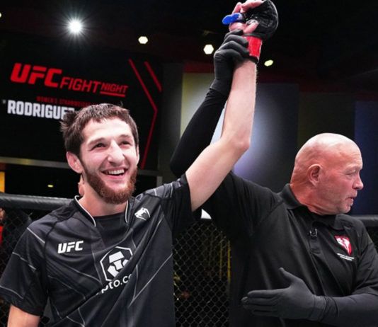 «Яростный, как Хабиб». Уланбеков за 131 секунду деклассировал американца!