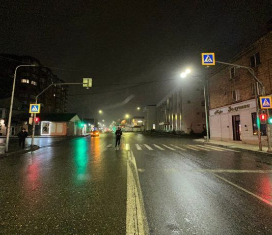 В Махачкале водитель иномарки сбил на «зебре» подростка