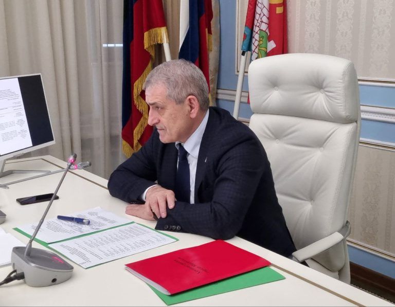И.о. мэра Махачкалы призвал управление градостроительства наводить порядок в городе