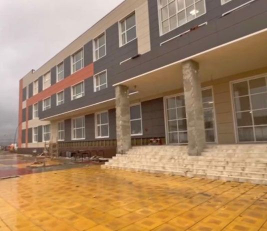 В Семендере близится к концу строительство школы