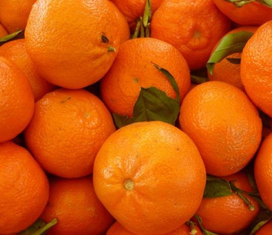 Жителя Махачкалы задержали за кражу ящиков с фруктами