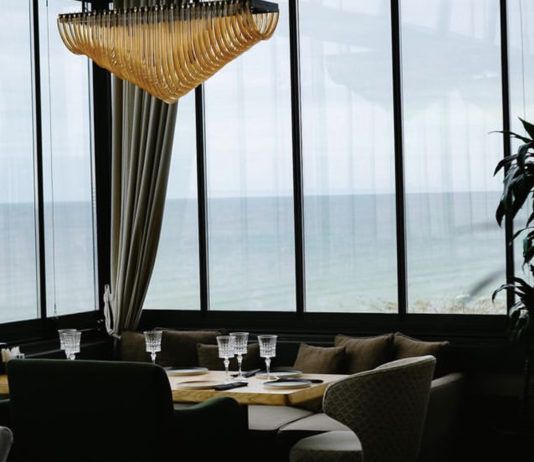 Прекрасная трапеза и завораживающие виды