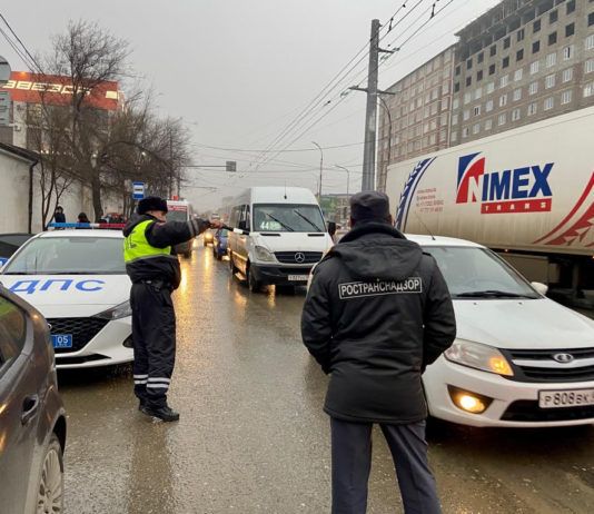 В Махачкале продолжаются рейды по проверке соблюдения транспортного законодательства