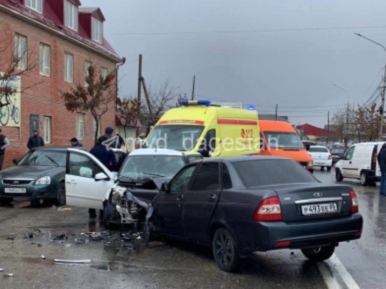 Подросток погиб в результате ДТП в Махачкале