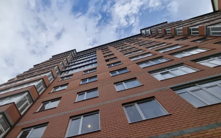 Тепло начали подавать в квартиры, приобретенные для детей-сирот в Махачкале