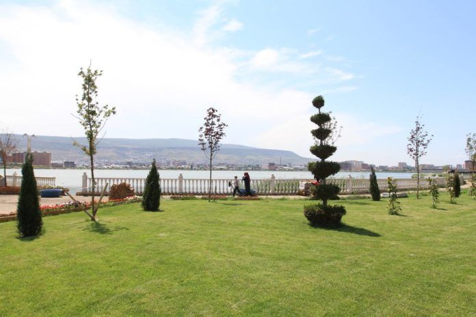 9BC97112-4860-4CE4-BBC0-1A3275FFD9BE